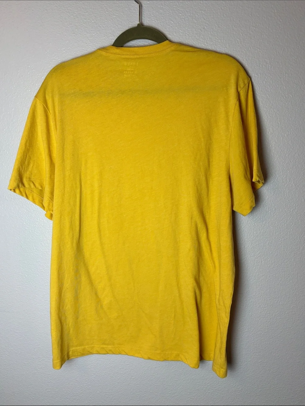 J. Crew Men's Short Sleeve Slim-Washed XL Tee in Mustard